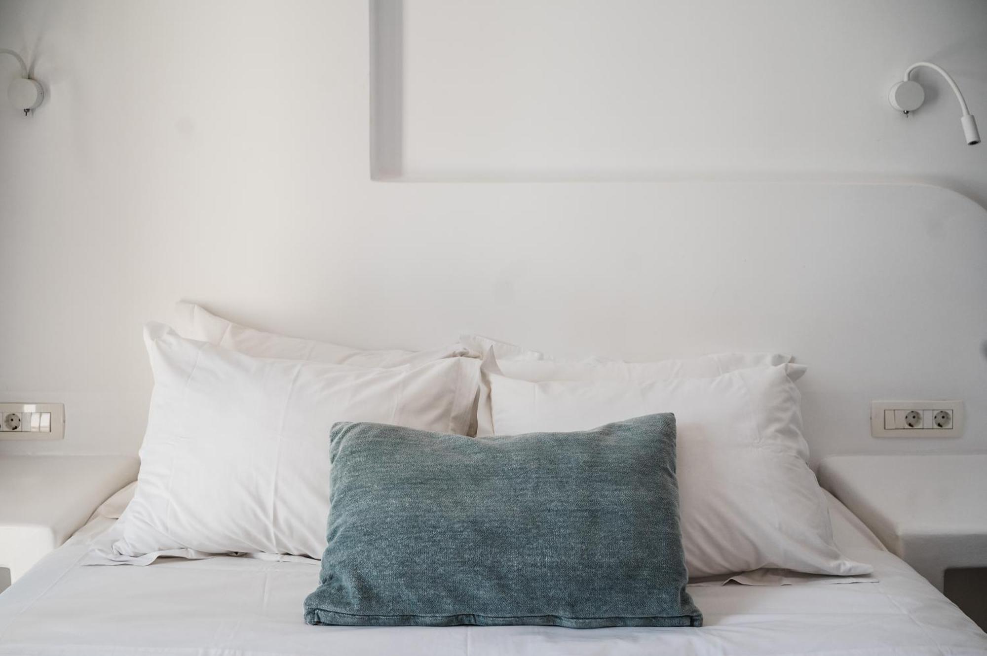 Vóthon Amphitrite Suites Santorini الغرفة الصورة